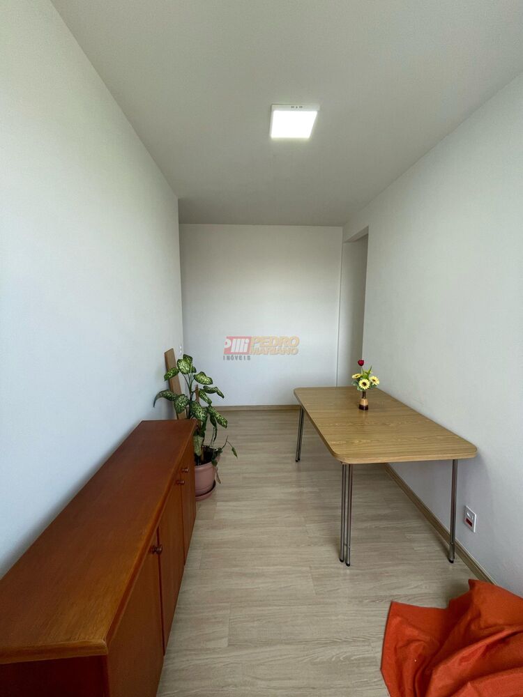 Apartamento à venda com 2 quartos, 57m² - Foto 4