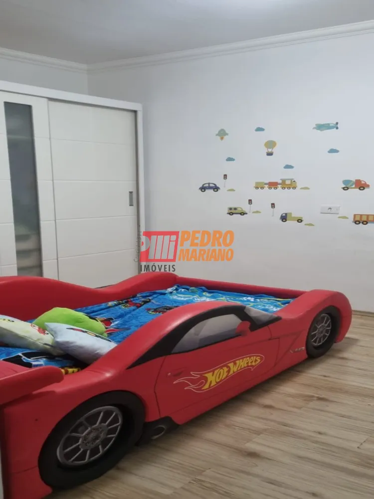 Casa, 3 quartos, 218 m² - Foto 1