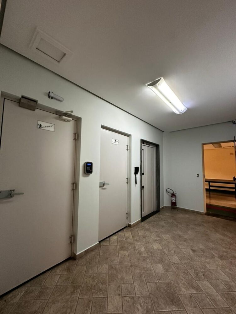 Apartamento à venda com 3 quartos, 200m² - Foto 16