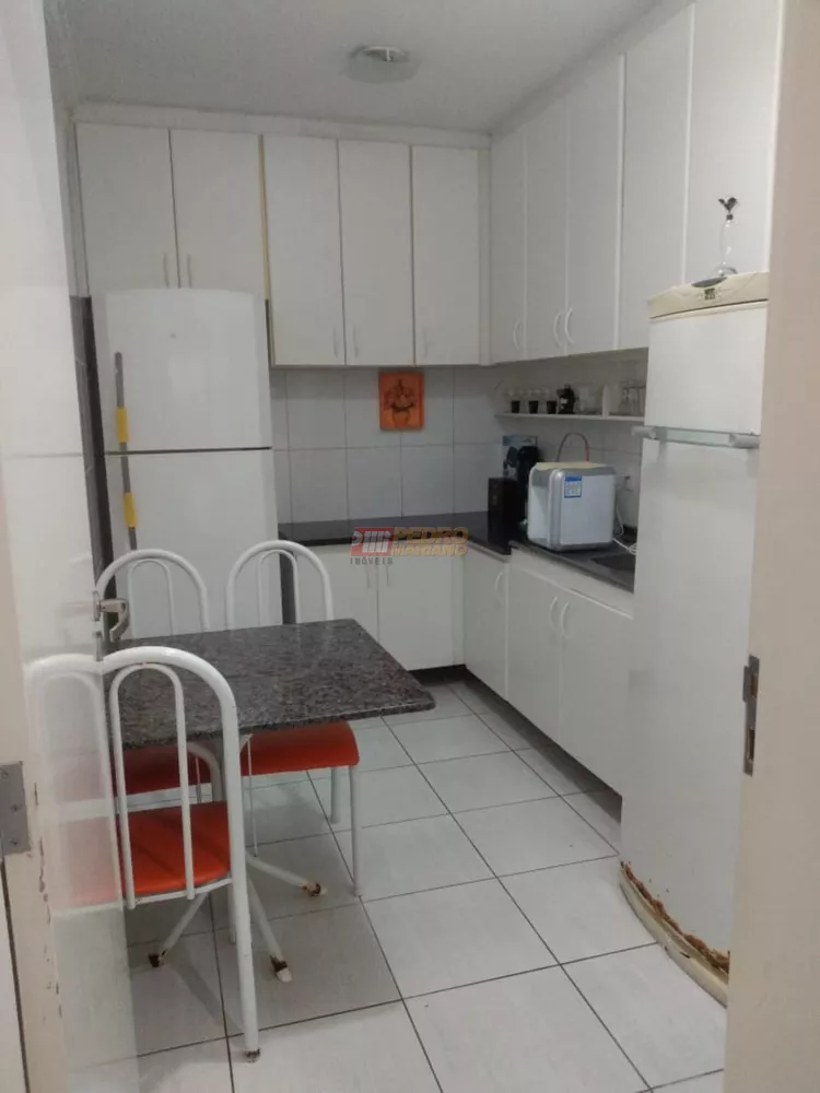 Sobrado, 3 quartos, 318 m² - Foto 1