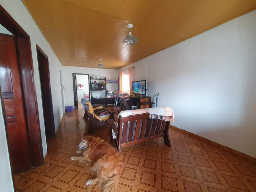 Casa, 4 quartos, 148 m² - Foto 1