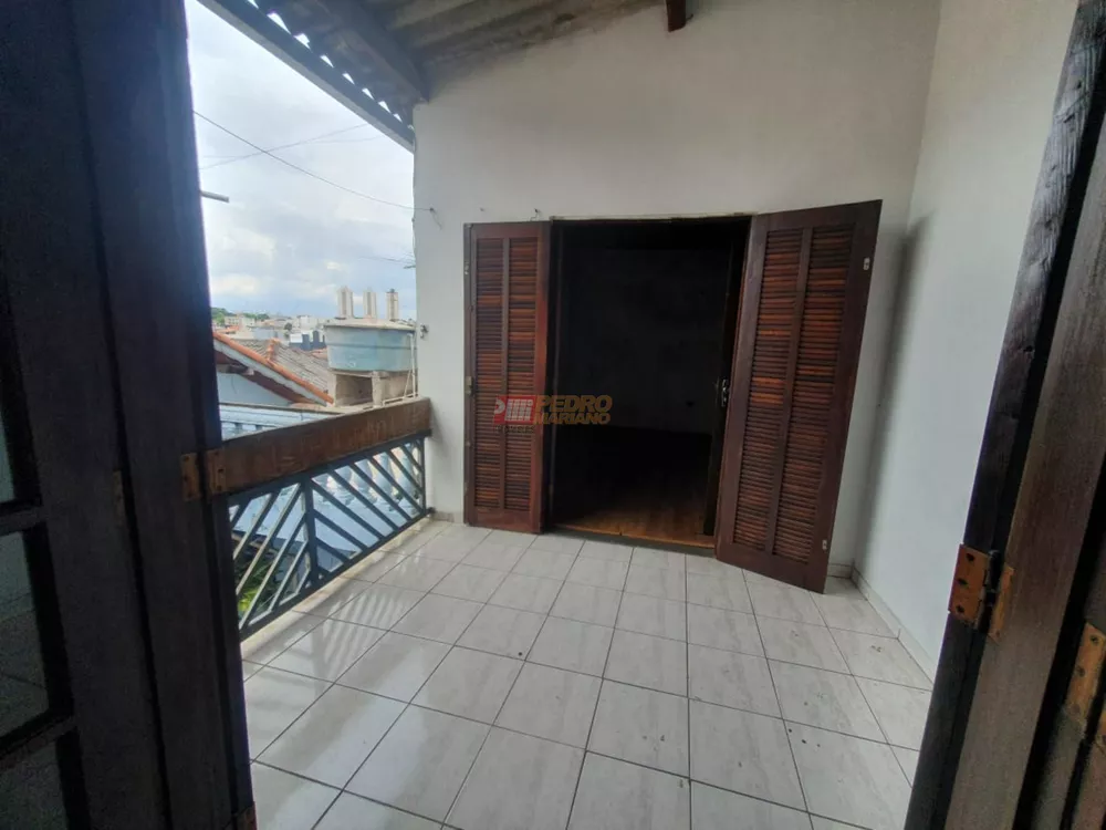 Casa, 4 quartos, 148 m² - Foto 2