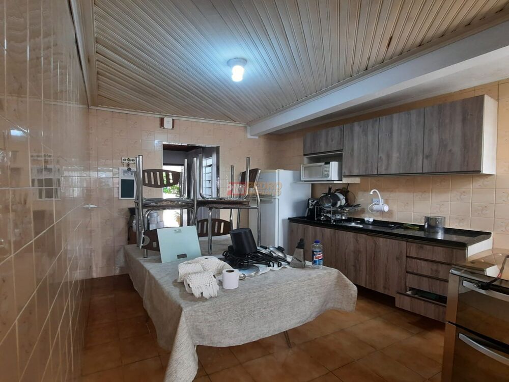 Casa, 5 quartos, 200 m² - Foto 1