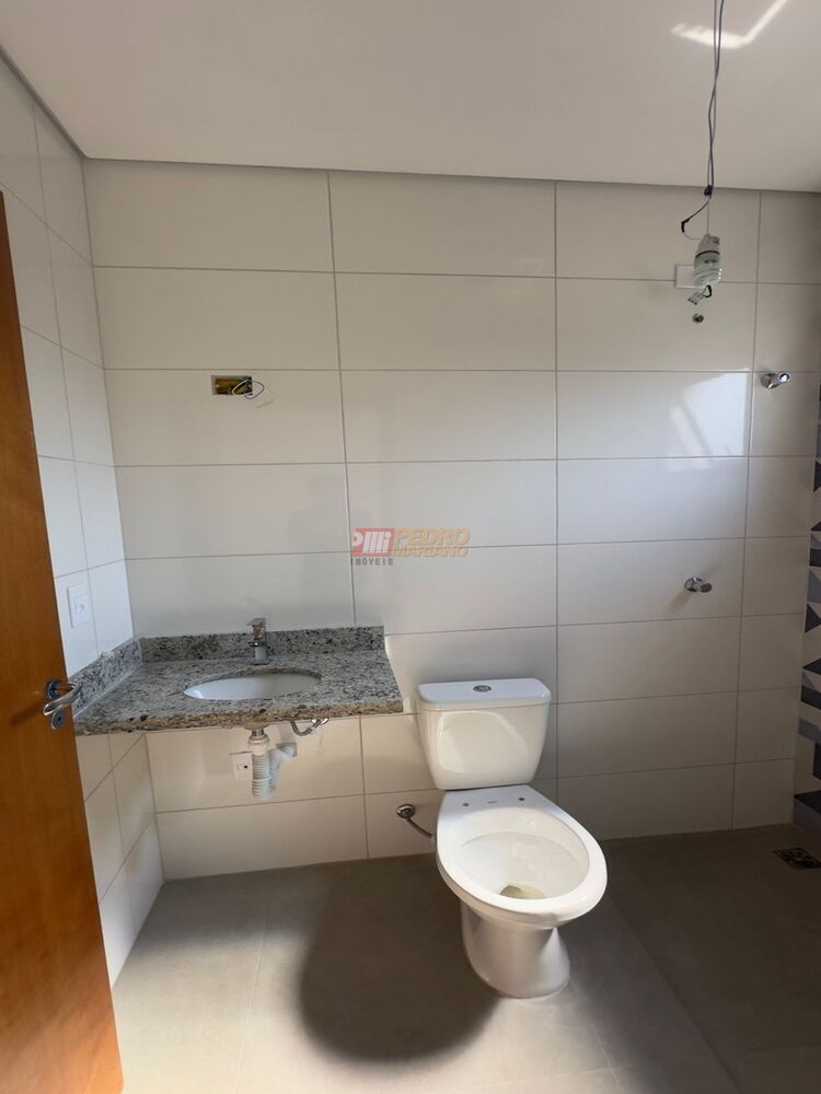 Sobrado à venda com 2 quartos, 102m² - Foto 3