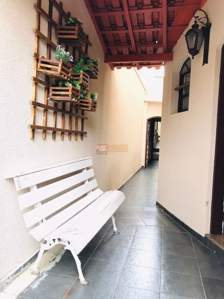 Sobrado, 4 quartos, 280 m² - Foto 1