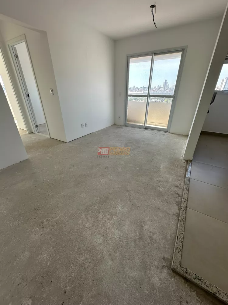 Apartamento à venda com 2 quartos, 47m² - Foto 2