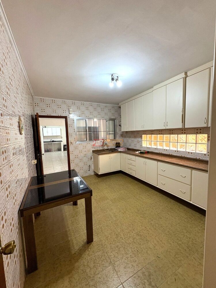 Sobrado à venda com 2 quartos, 128m² - Foto 2