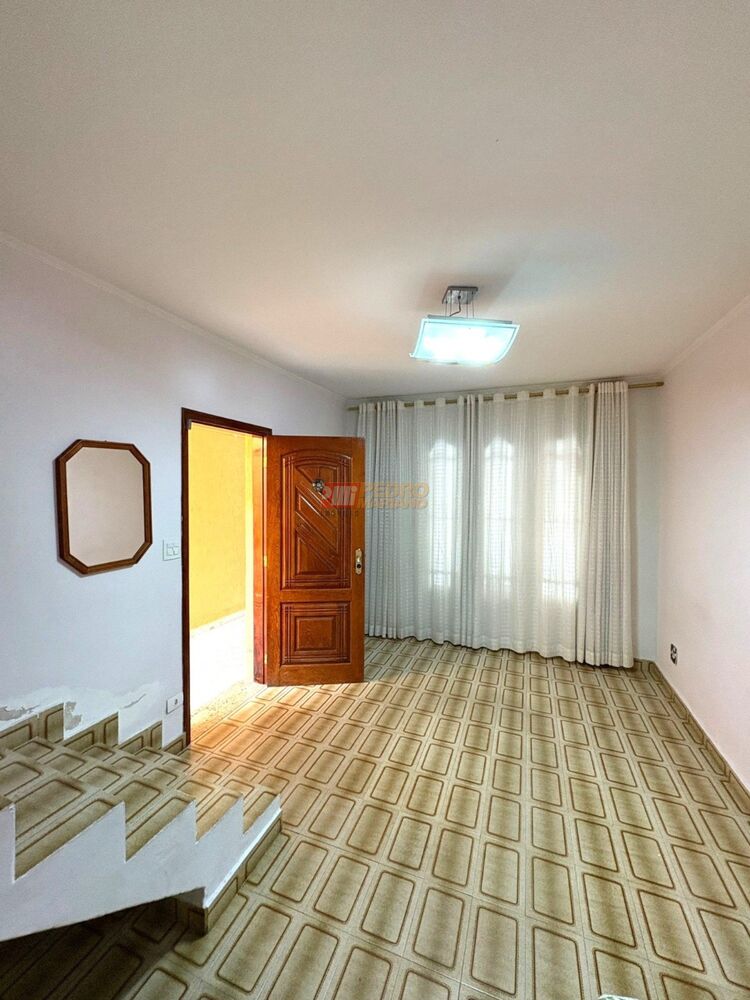 Sobrado à venda com 2 quartos, 128m² - Foto 1