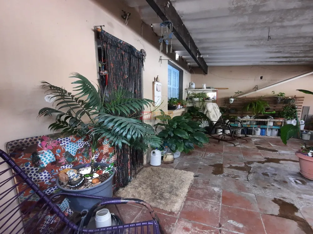Casa, 6 quartos, 235 m² - Foto 2