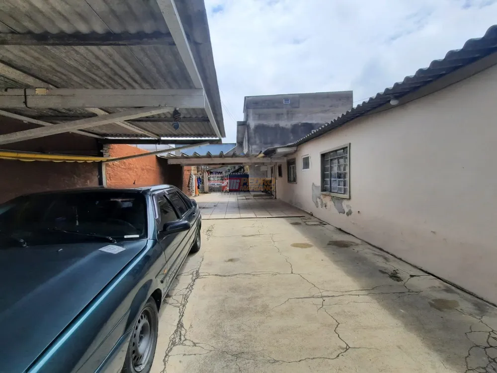 Casa, 6 quartos, 235 m² - Foto 8