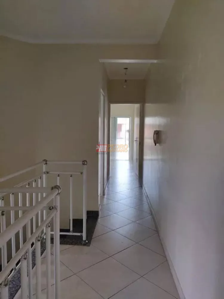 Sobrado para alugar com 3 quartos, 250m² - Foto 3