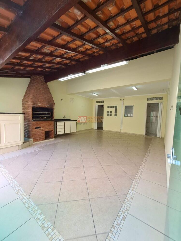 Sobrado à venda com 3 quartos, 246m² - Foto 4