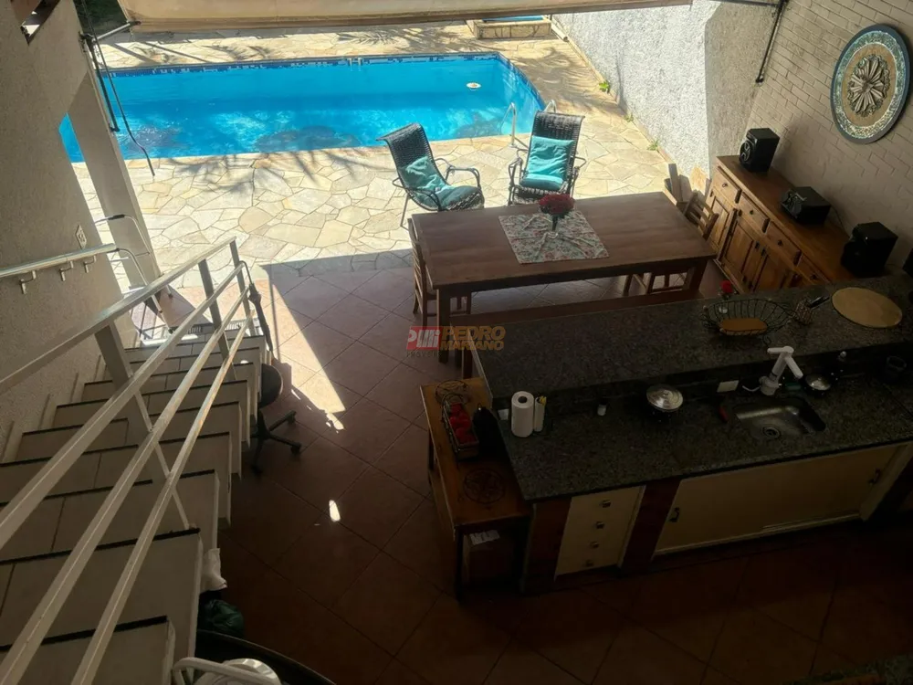 Casa, 3 quartos, 230 m² - Foto 12