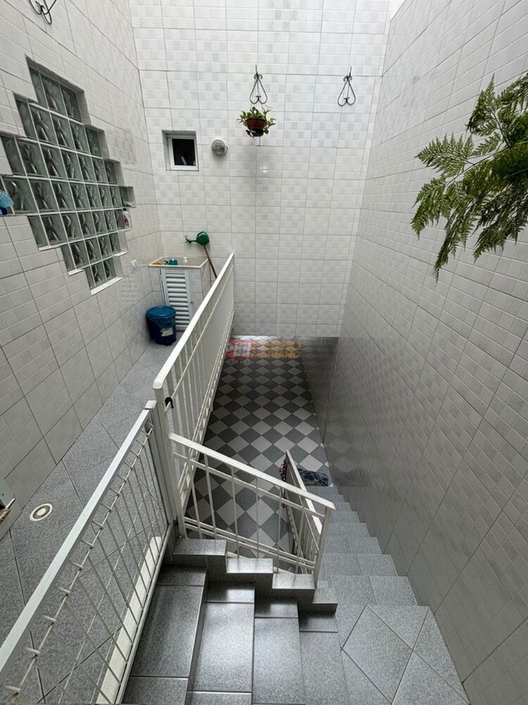 Sobrado à venda com 3 quartos, 196m² - Foto 13