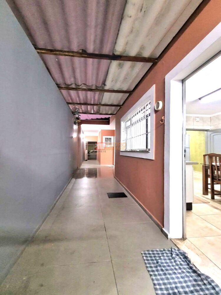 Casa à venda com 2 quartos, 140m² - Foto 8