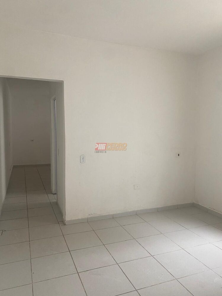 Casa para alugar com 1 quarto, 50m² - Foto 5