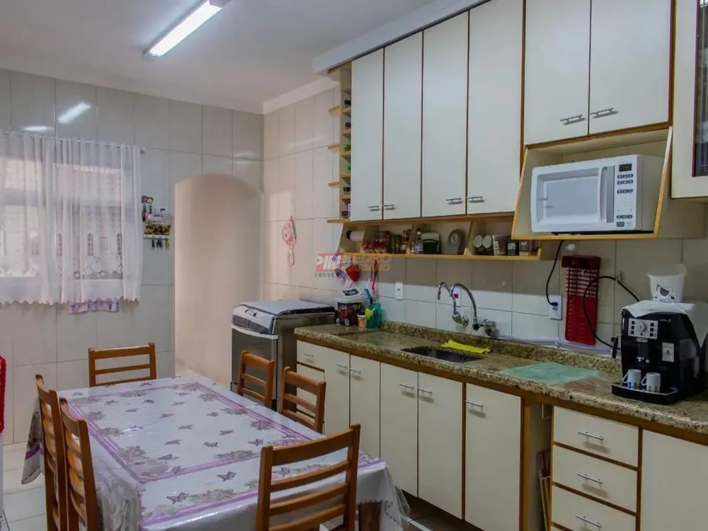 Casa, 3 quartos, 315 m² - Foto 6