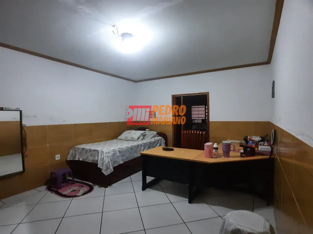 Casa, 7 quartos, 333 m² - Foto 3