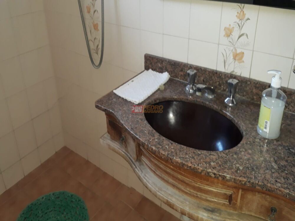 Casa, 4 quartos, 302 m² - Foto 1