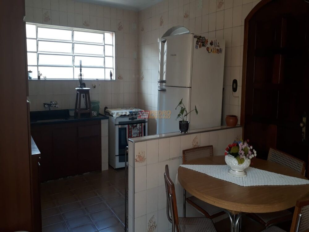Casa, 4 quartos, 302 m² - Foto 2