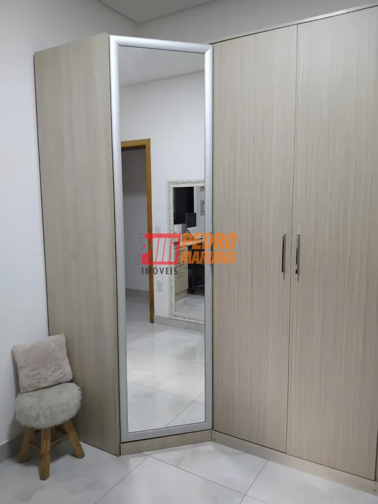 Casa, 3 quartos, 190 m² - Foto 1