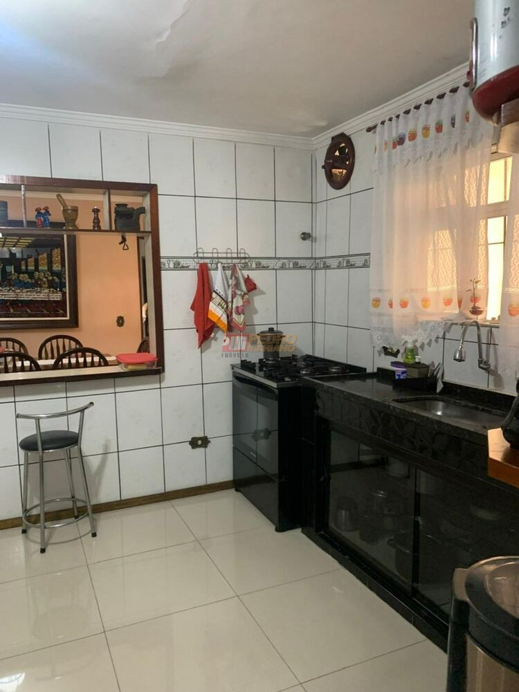 Sobrado à venda com 4 quartos, 201m² - Foto 14