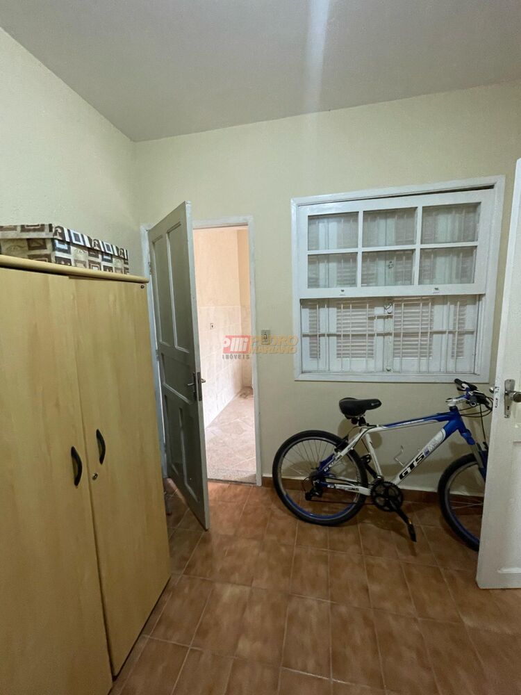 Casa, 4 quartos, 257 m² - Foto 1