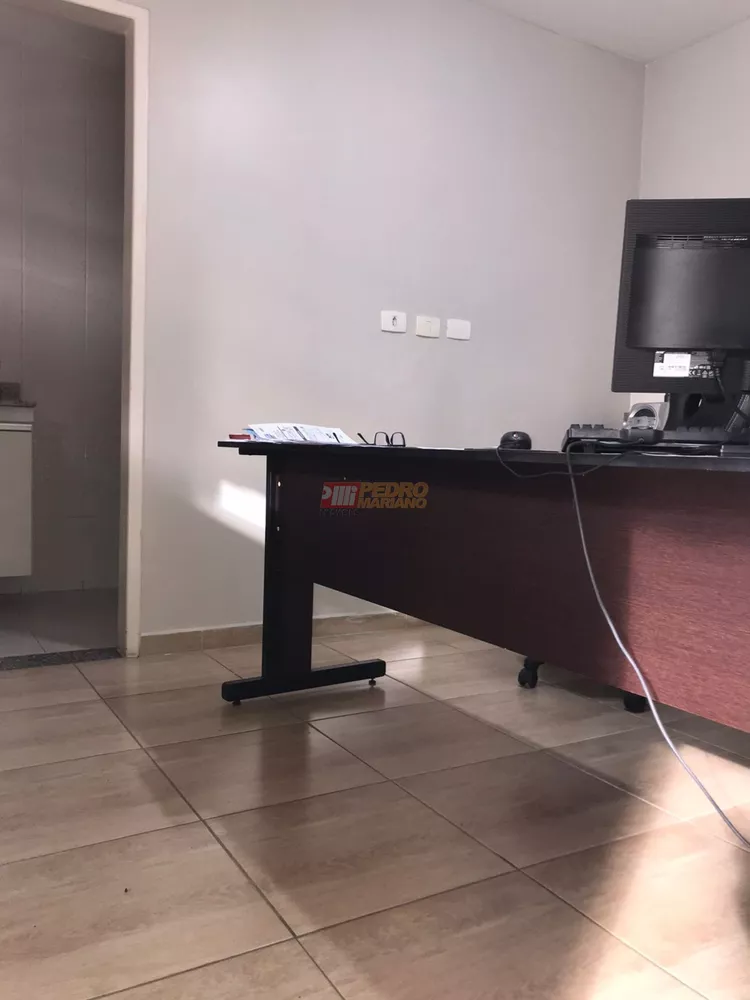 Casa, 4 quartos, 300 m² - Foto 35