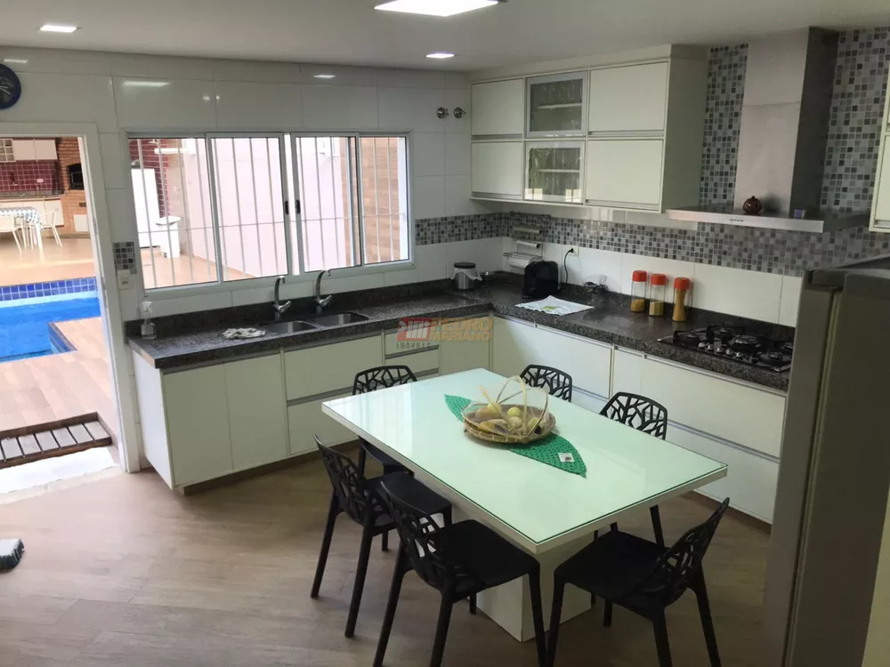 Casa, 4 quartos, 300 m² - Foto 28