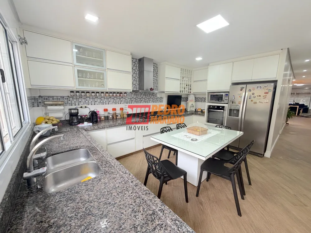 Casa, 4 quartos, 300 m² - Foto 46