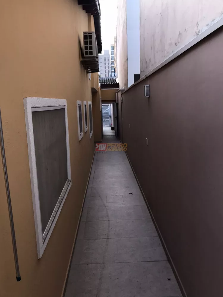Casa, 4 quartos, 300 m² - Foto 30