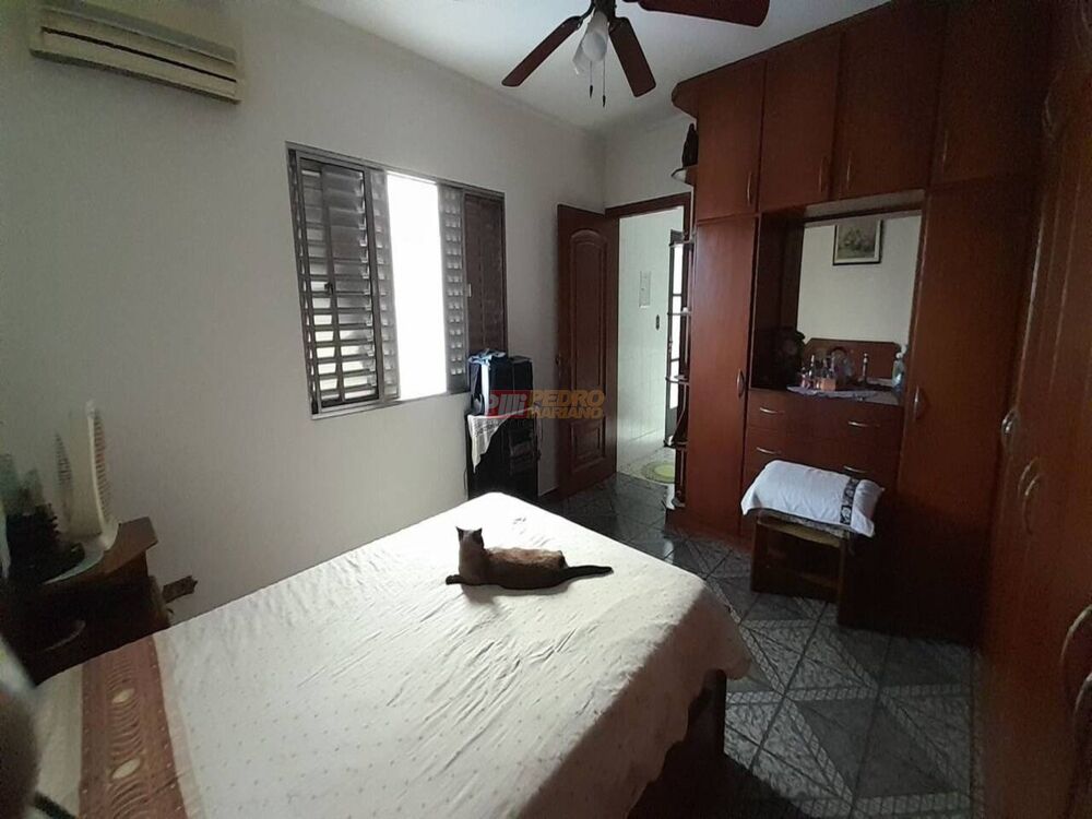 Casa, 3 quartos, 178 m² - Foto 1