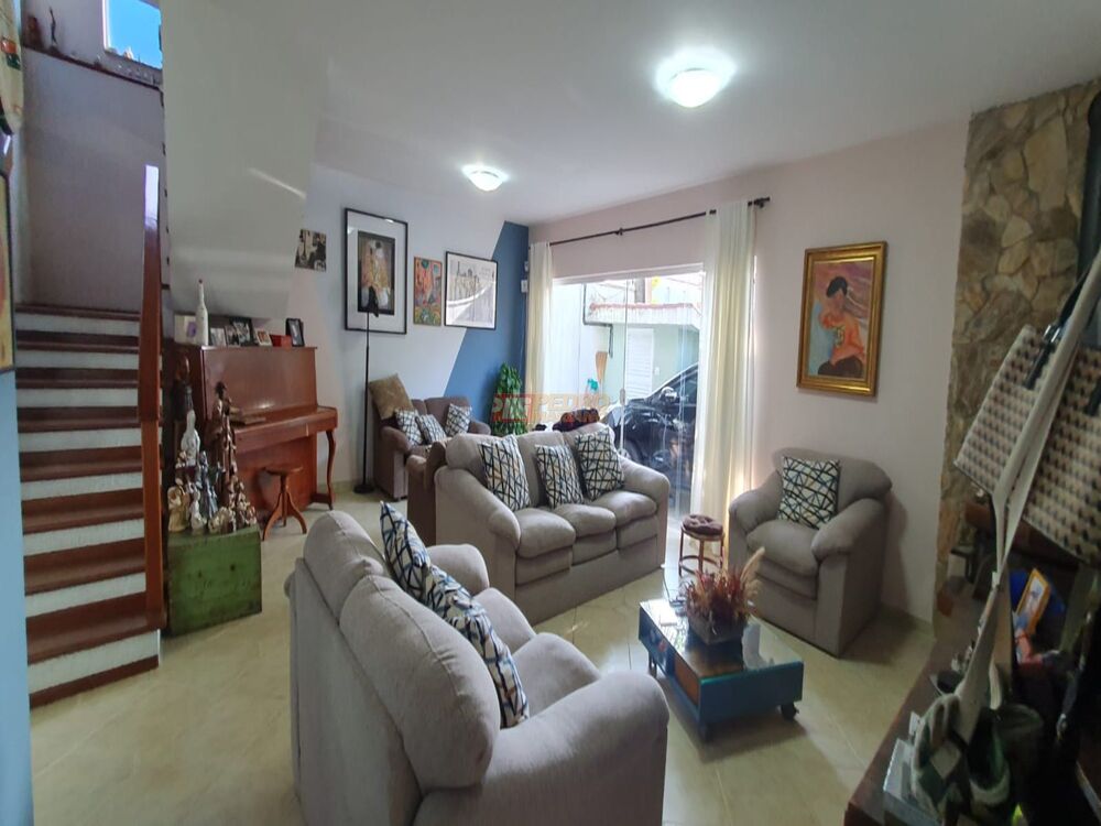 Sobrado à venda com 4 quartos, 432m² - Foto 1