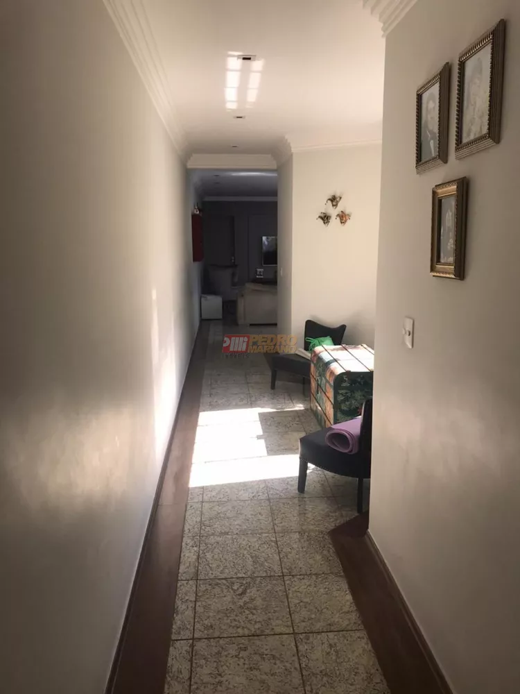 Sobrado, 3 quartos, 218 m² - Foto 1