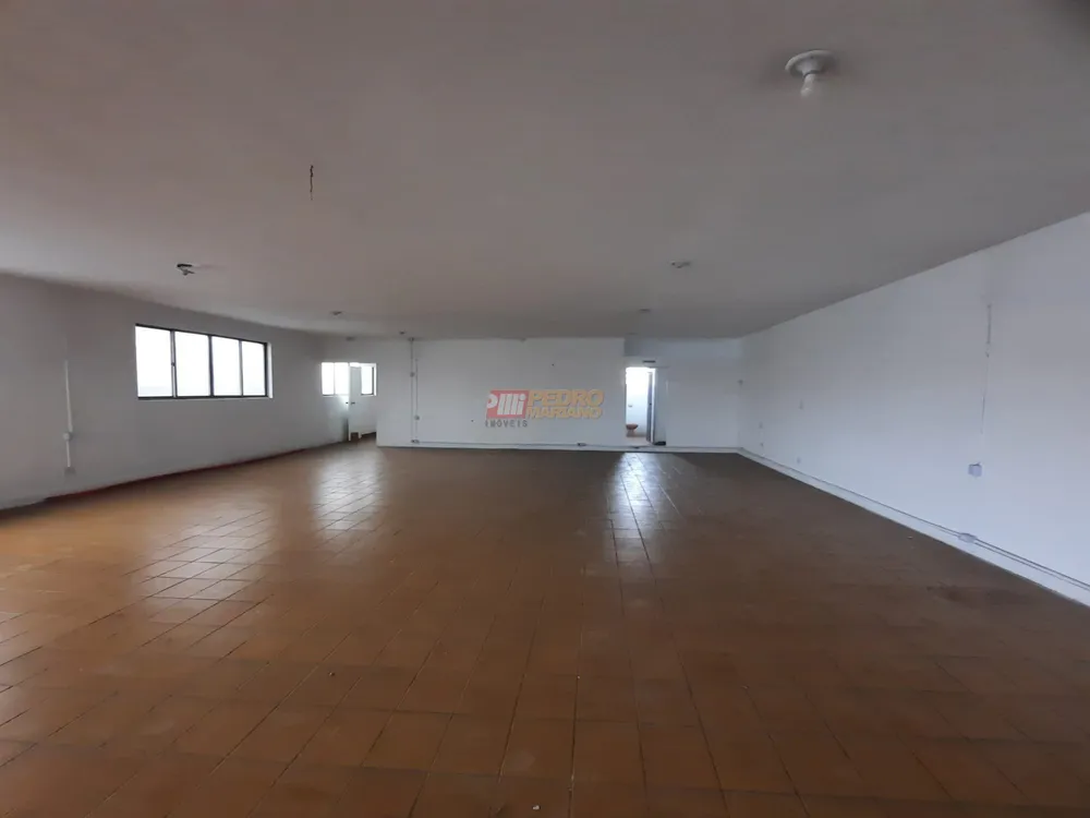 Sala-Conjunto, 300 m² - Foto 1