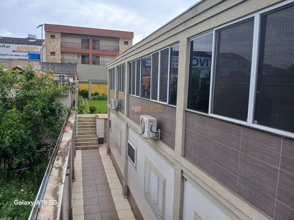 Sobrado à venda com 3 quartos, 470m² - Foto 4
