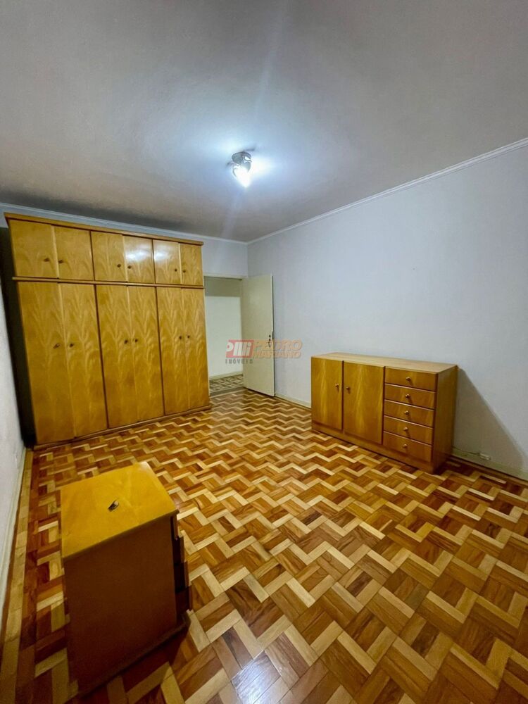 Casa, 4 quartos, 222 m² - Foto 1