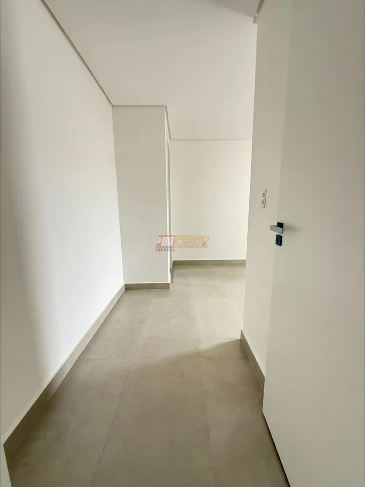 Cobertura, 3 quartos, 140 m² - Foto 4