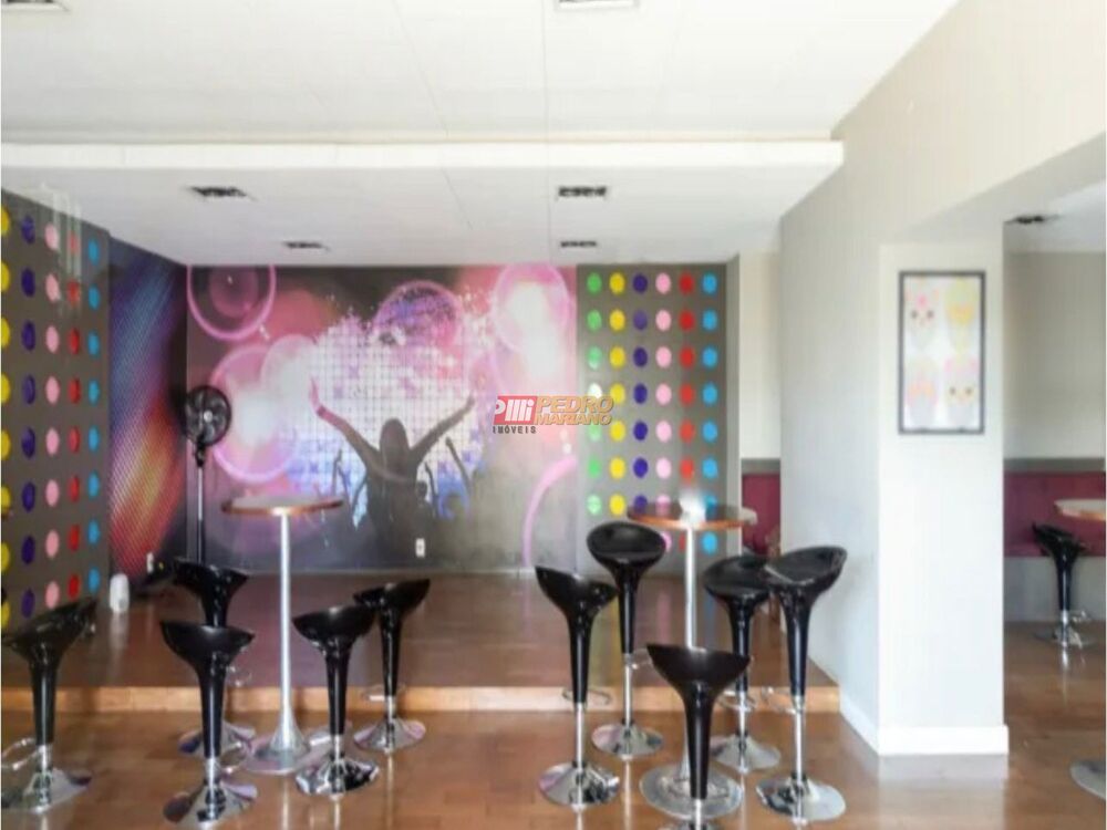 Apartamento à venda com 2 quartos, 77m² - Foto 5