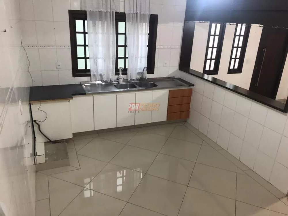 Sobrado, 6 quartos, 572 m² - Foto 2