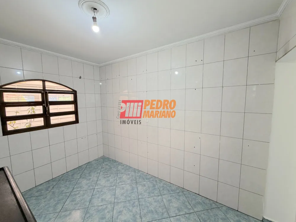 Casa, 3 quartos, 137 m² - Foto 2