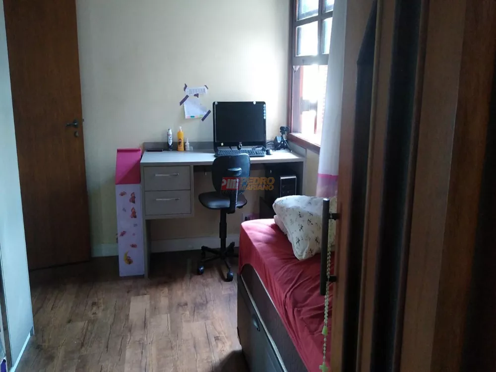 Sobrado, 3 quartos, 242 m² - Foto 4