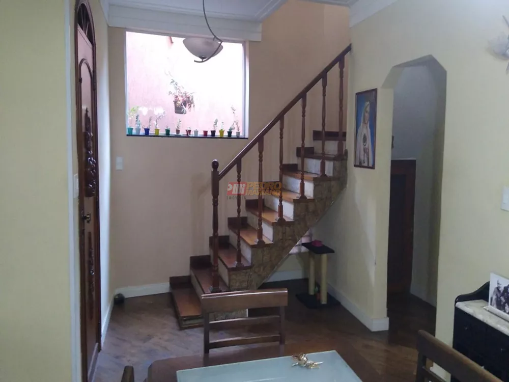 Sobrado, 3 quartos, 242 m² - Foto 2