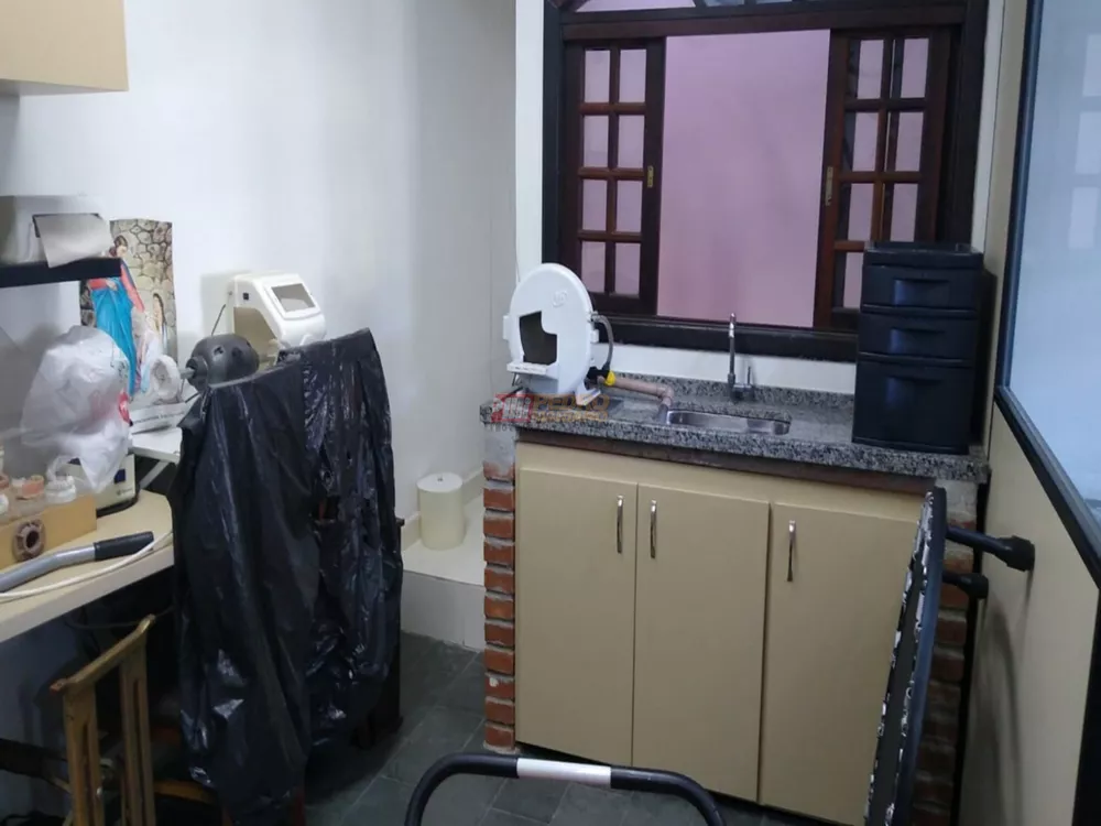 Sobrado, 3 quartos, 242 m² - Foto 10