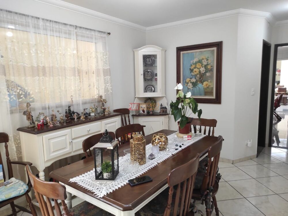 Sobrado, 3 quartos, 200 m² - Foto 1