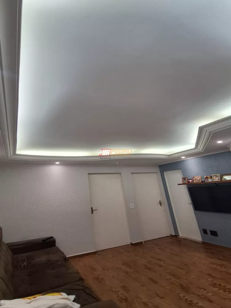 Apartamento à venda com 2 quartos, 42m² - Foto 4