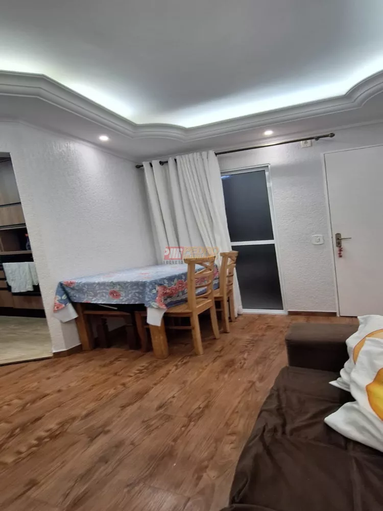 Apartamento à venda com 2 quartos, 42m² - Foto 3