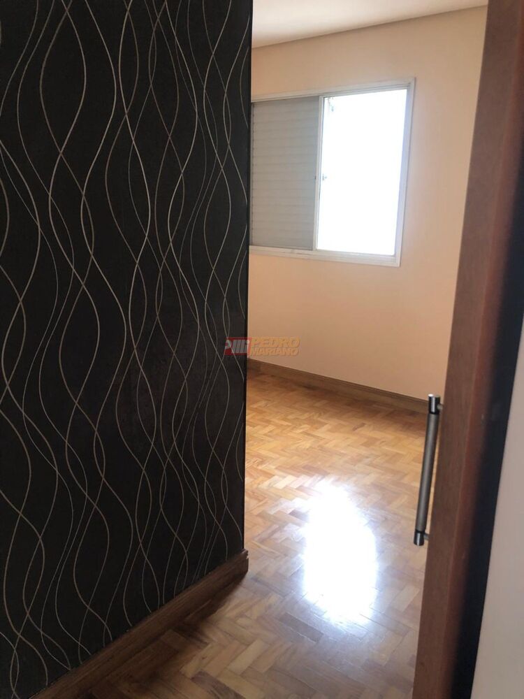 Apartamento à venda com 4 quartos, 180m² - Foto 3