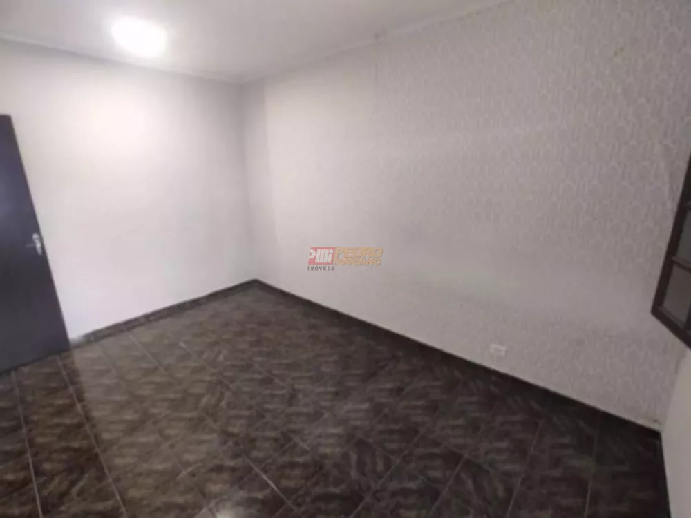 Casa à venda com 1 quarto, 100m² - Foto 3