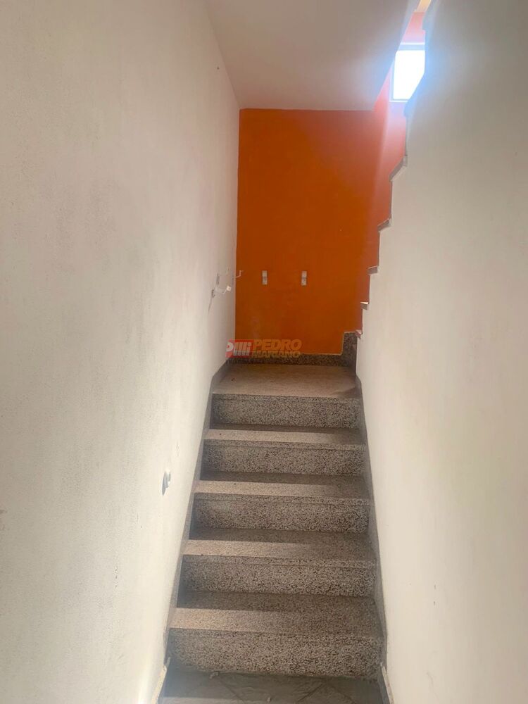 Sobrado, 3 quartos, 270 m² - Foto 3